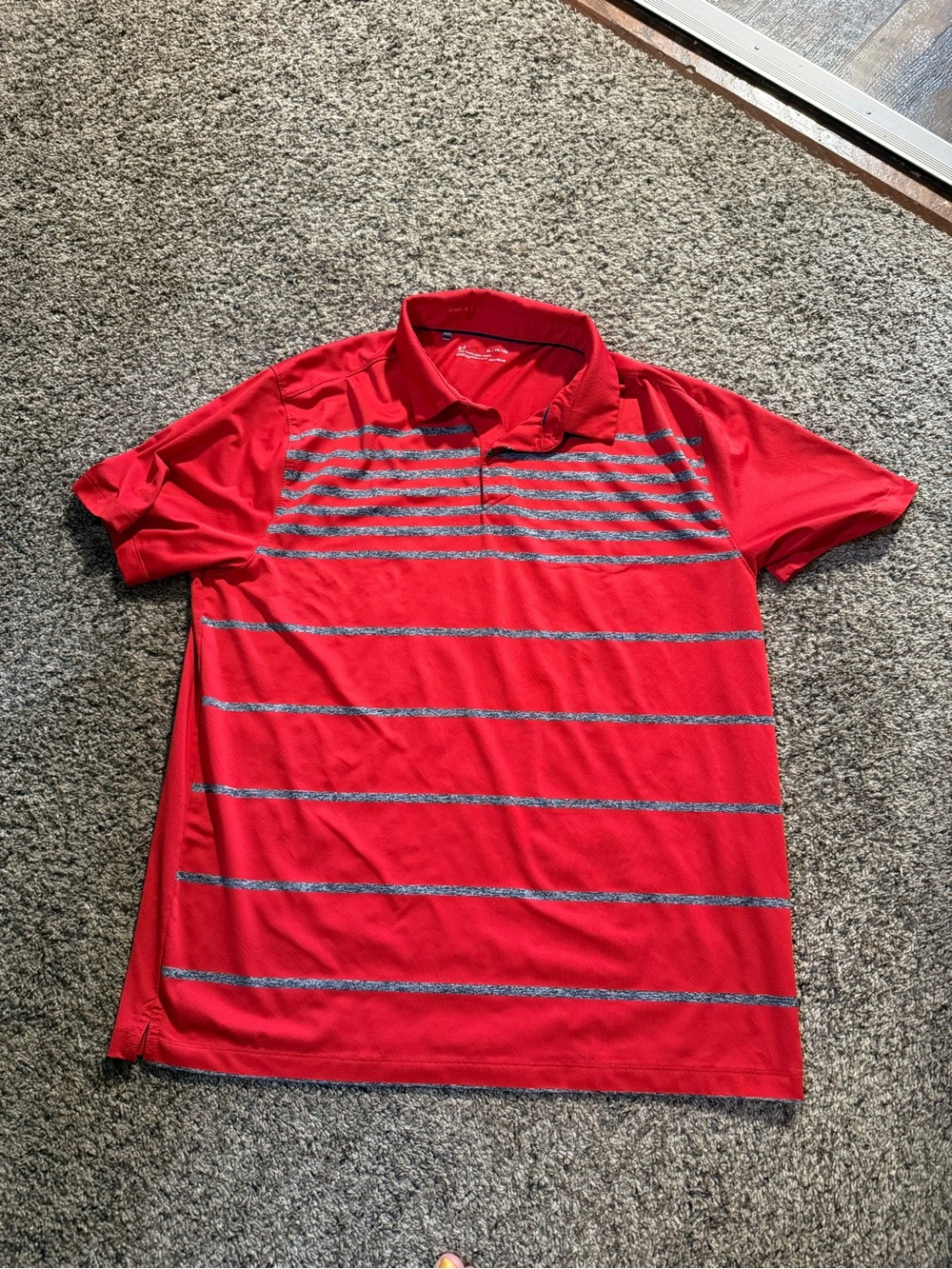 Under armour Men's Red Striped Golf Polo Shirt